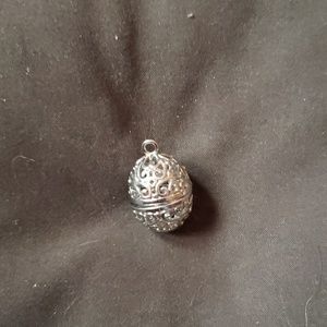 Pearl pendant